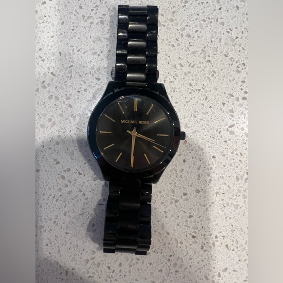 Michael kors black and gold watch woman’s small wrist - Picture 2 of 6